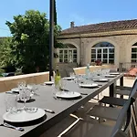 Chateau Meilhen Guest house Les Mages